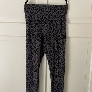 Athleta Cheeta Print Leggings size x-small